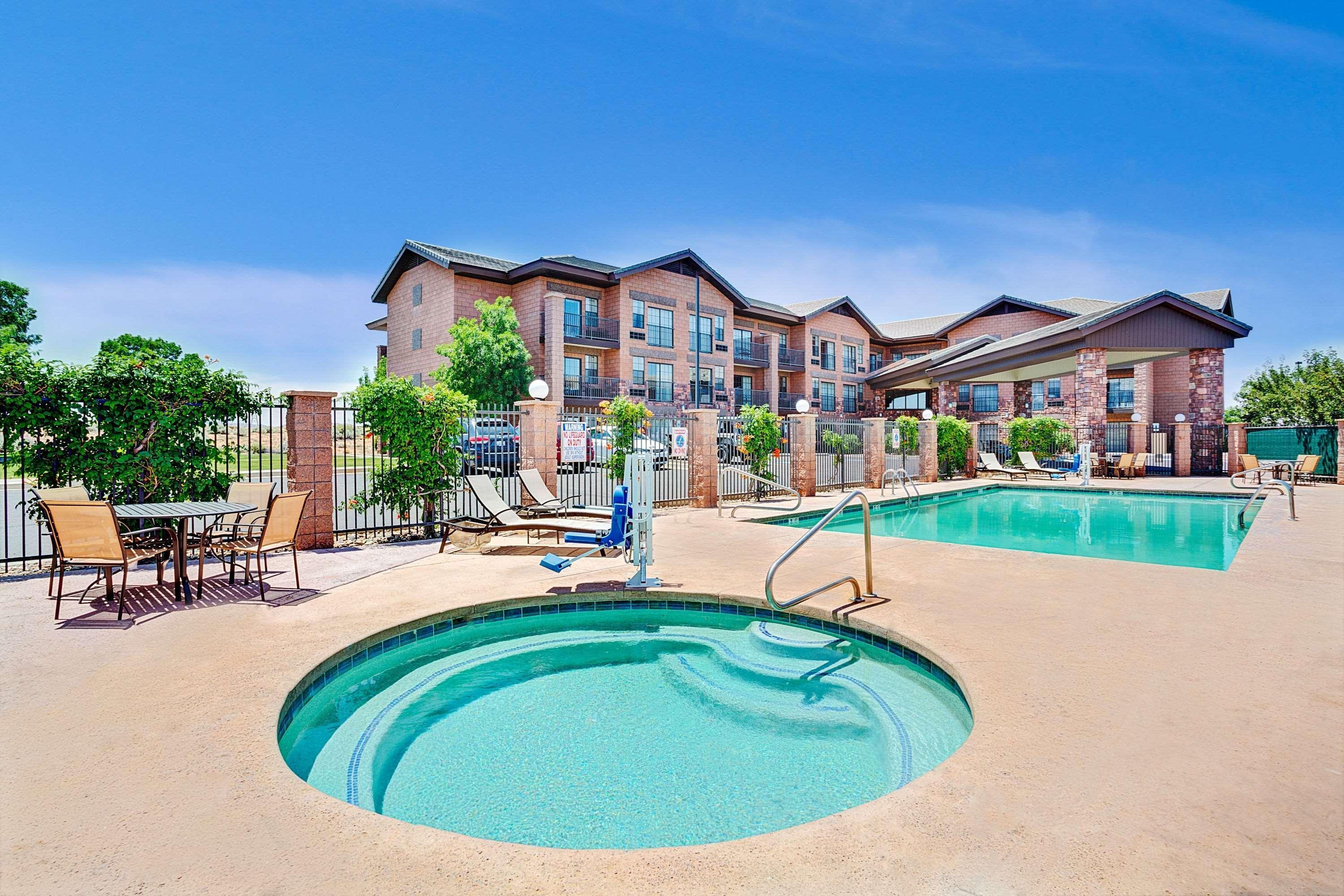 Days Inn & Suites By Wyndham Page Lake Powell Exterior foto