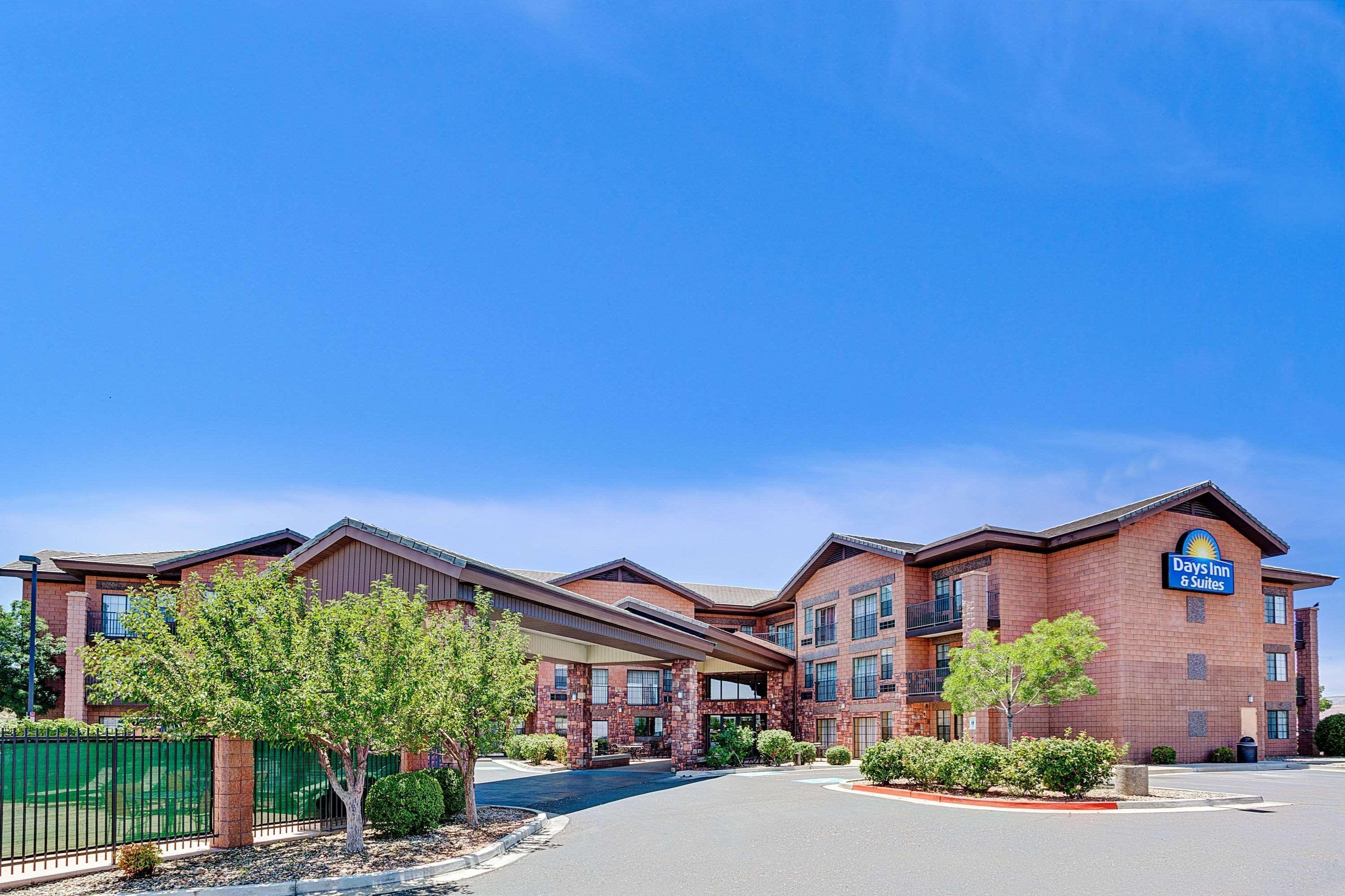 Days Inn & Suites By Wyndham Page Lake Powell Exterior foto